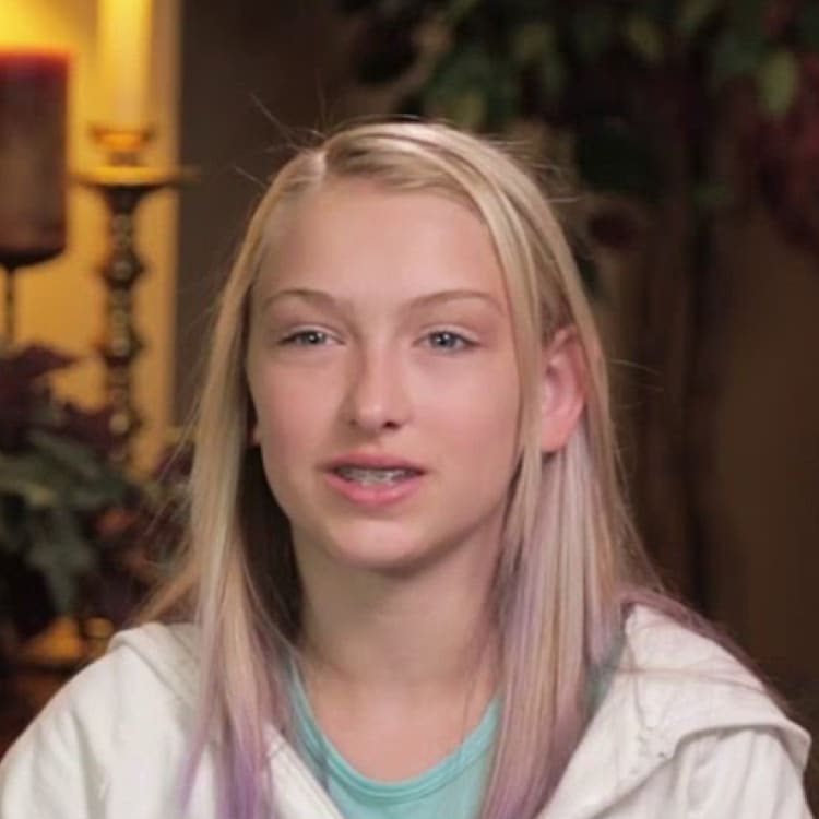 Paige is from Portland and had a tooth extraction