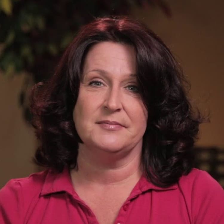 Tara is from Portland and she underwent a bone graft and a dental implant