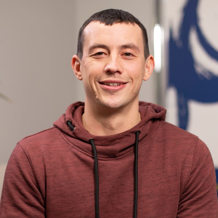 Randon ext testimonial facewall