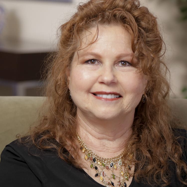 Diane got a dental implant in Fresno, CA.