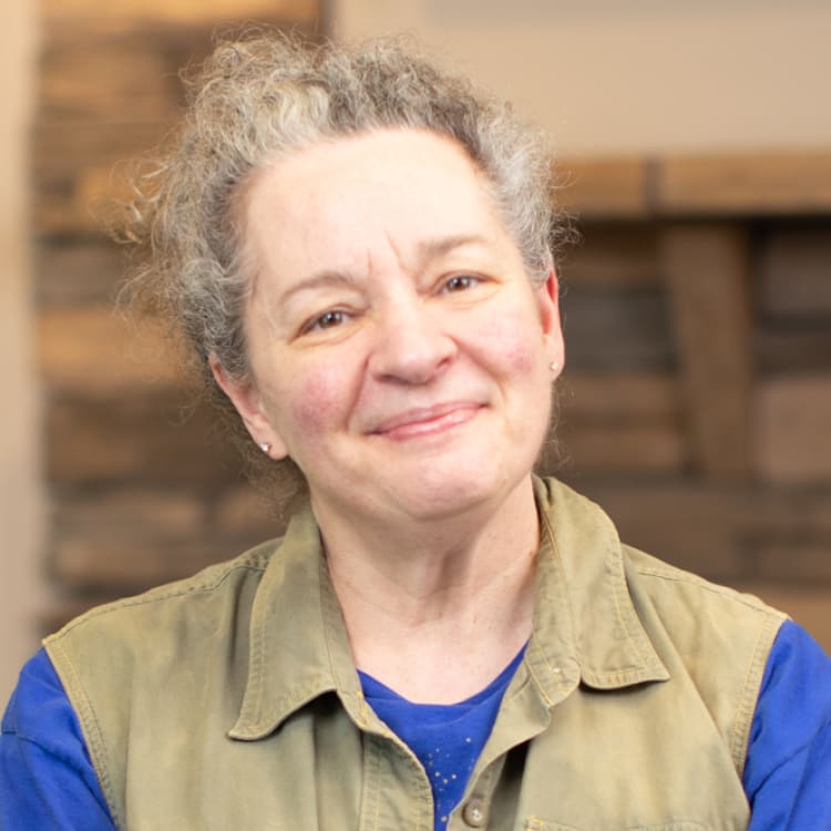 Rebecca ext di testimonial facewall