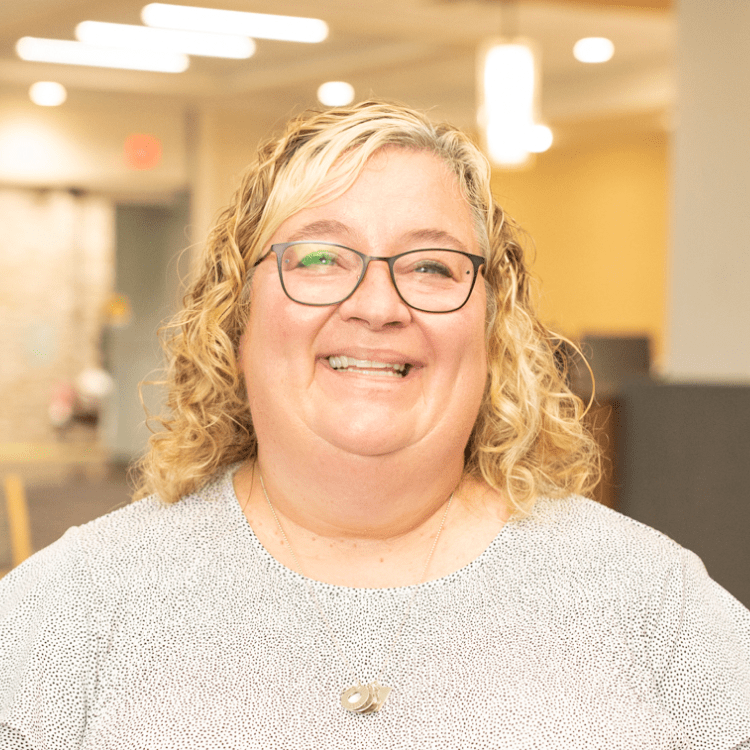 Kristen ext bg sl di testimonial facewall