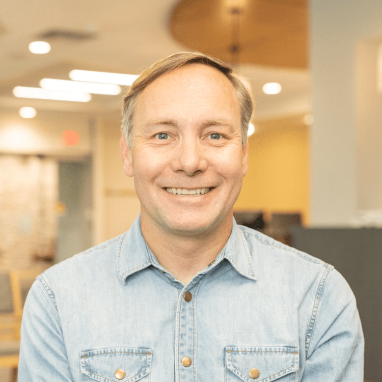 Revere di testimonial facewall