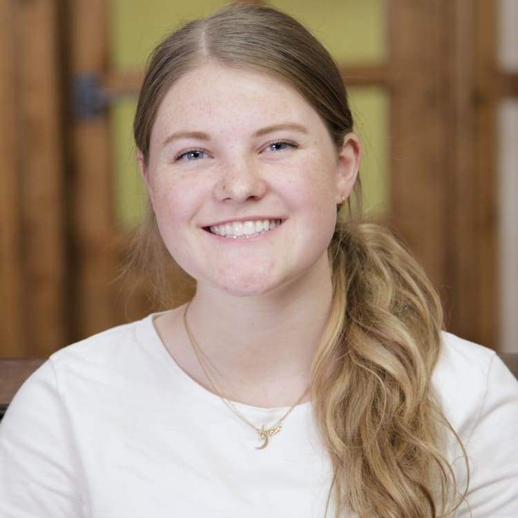 Drew got her wisdom teeth removed at Utah Surgical Arts in Provo, UT