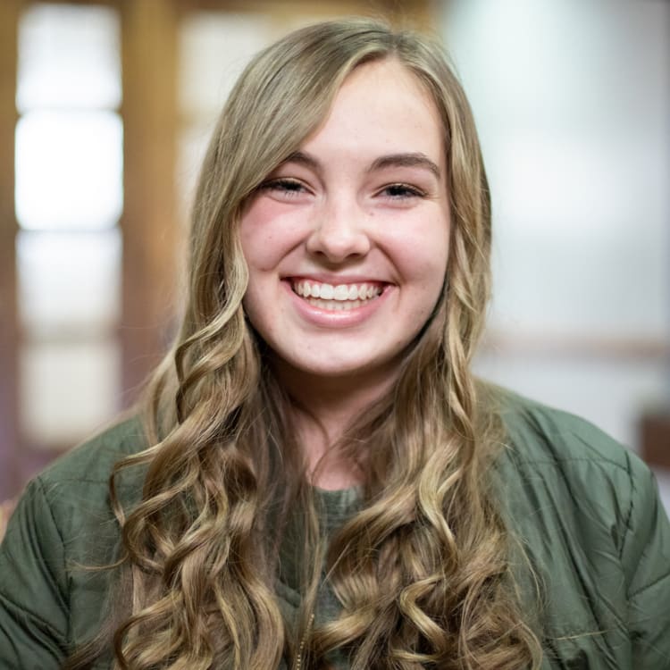 Eliza got her wisdom teeth removed at Utah Surgical Arts in Lehi, UT