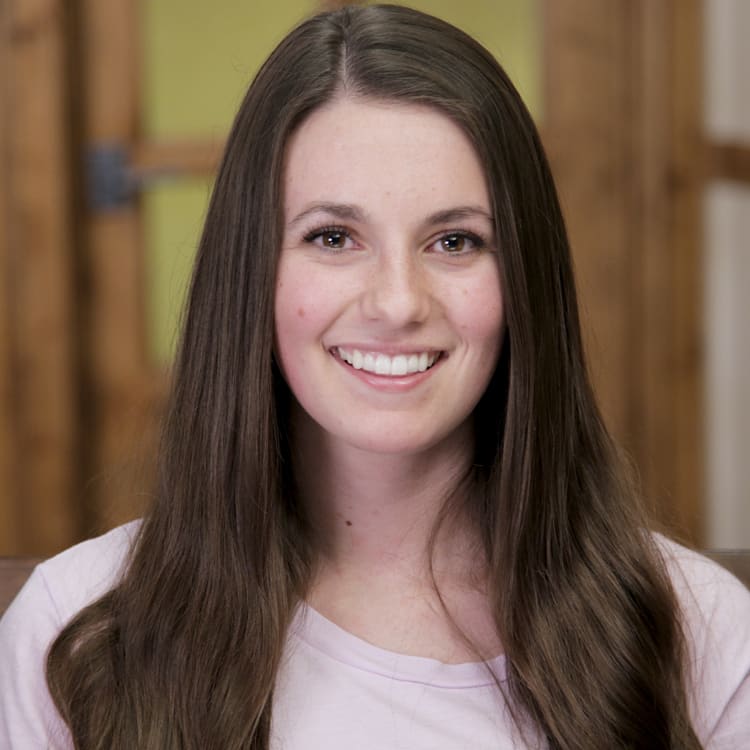 Meg had her wisdom teeth removed at Utah Surgical Arts in South Jordan, UT