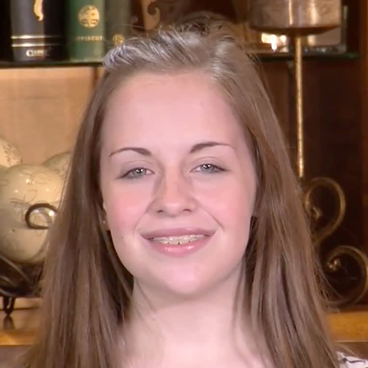 Rebecca had her wisdom teeth removed at Utah Surgical Arts in South Jordan, UT