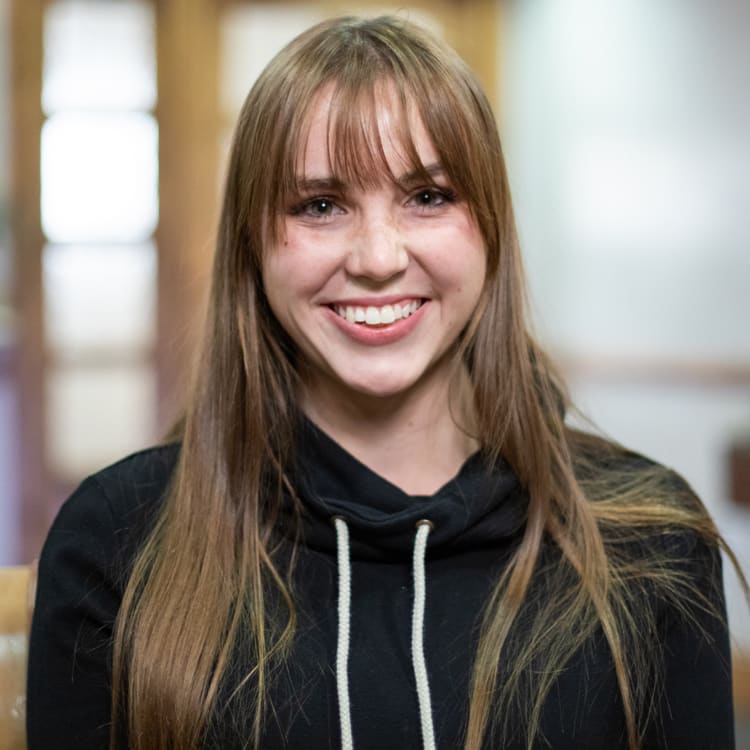 Riata got her wisdom teeth extracted at Utah Surgical Arts in Lehi, UT