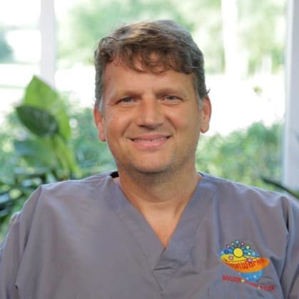 Referring Provider Dr. Boozer  facewall