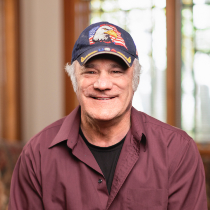 Ken ext di testimonial facewall