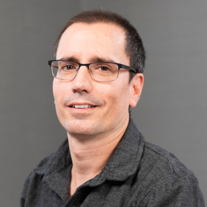 Testimonial peter facewall