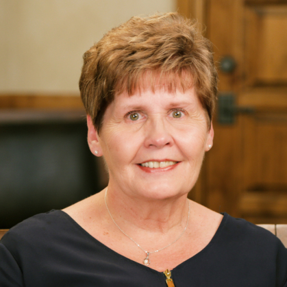 Colleen got a dental implant iat Utah Surgical Arts in Provo, UT