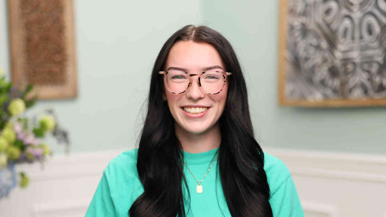 portrait image of lizzy after wisdom teeth removal