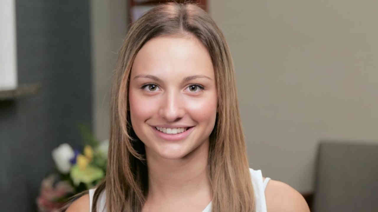 portrait image of melissa after wisdom teeth removal
