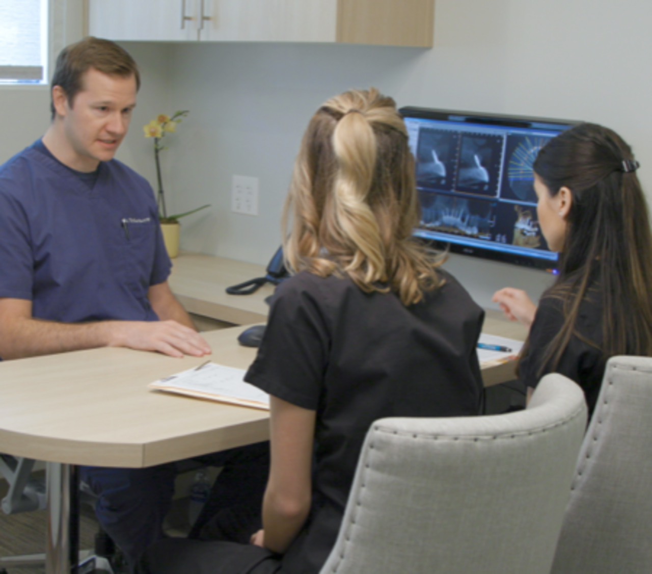 When should you visit an oral and maxillofacial surgeon?