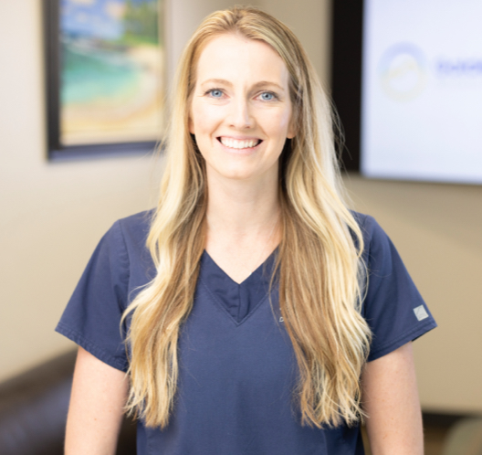 About-staff-photos-Mackenzie_FrontDesk