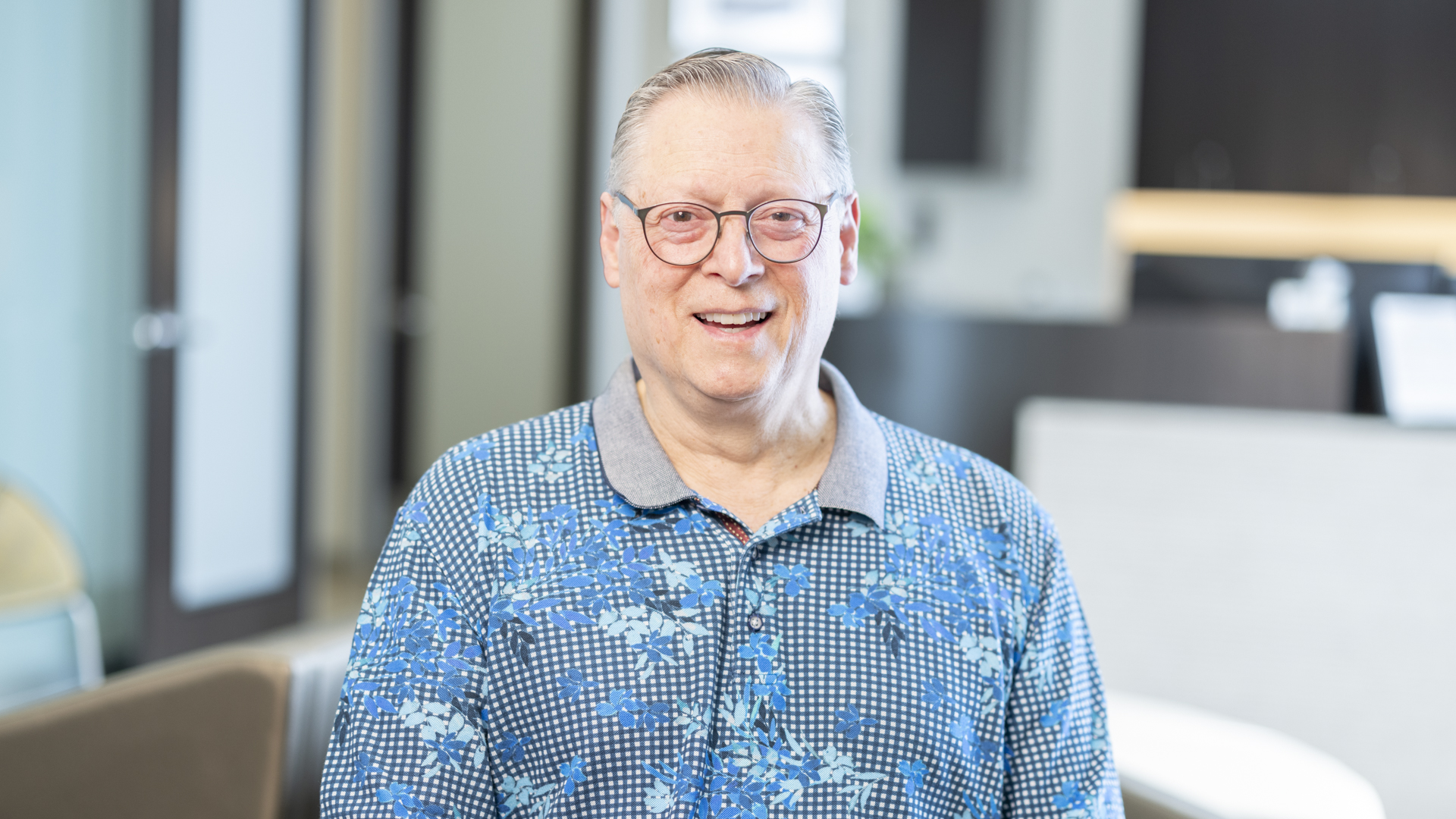 Dr Arnold Valdez DDS desktop