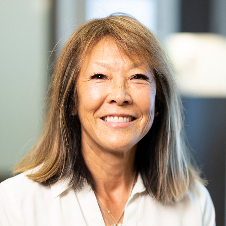 Dr Robin Su DDS facewall