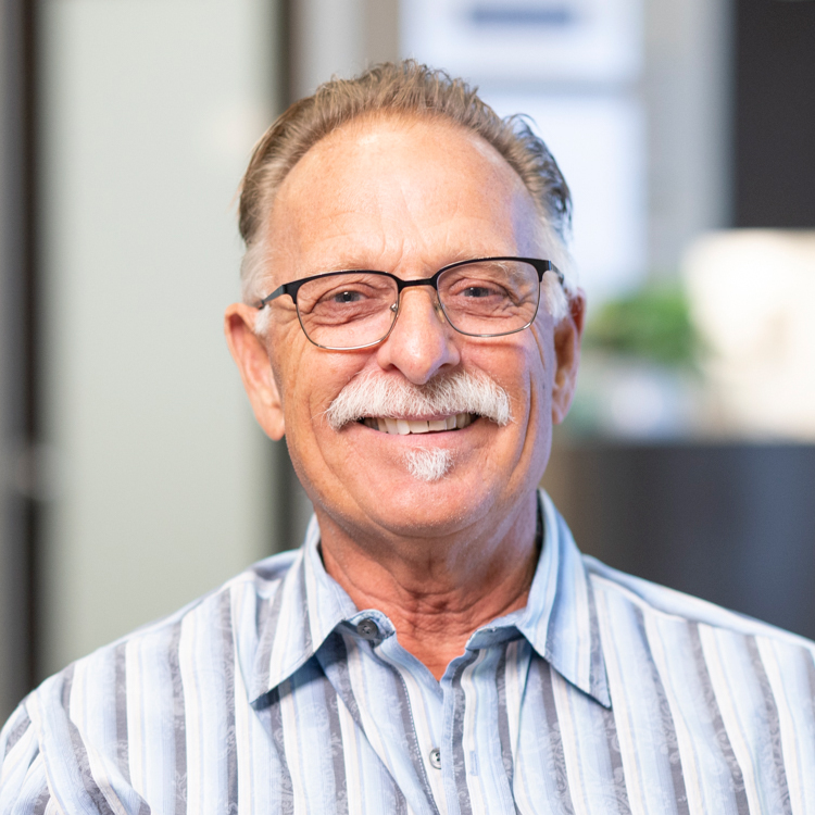 Steven Ext DI facewall