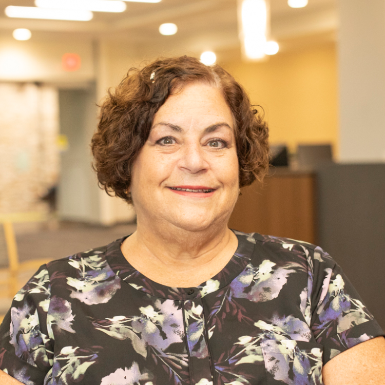 Launne ext di testimonial facewall