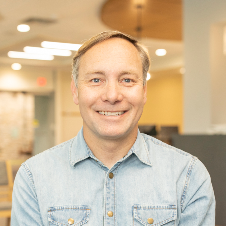 Revere di testimonial facewall