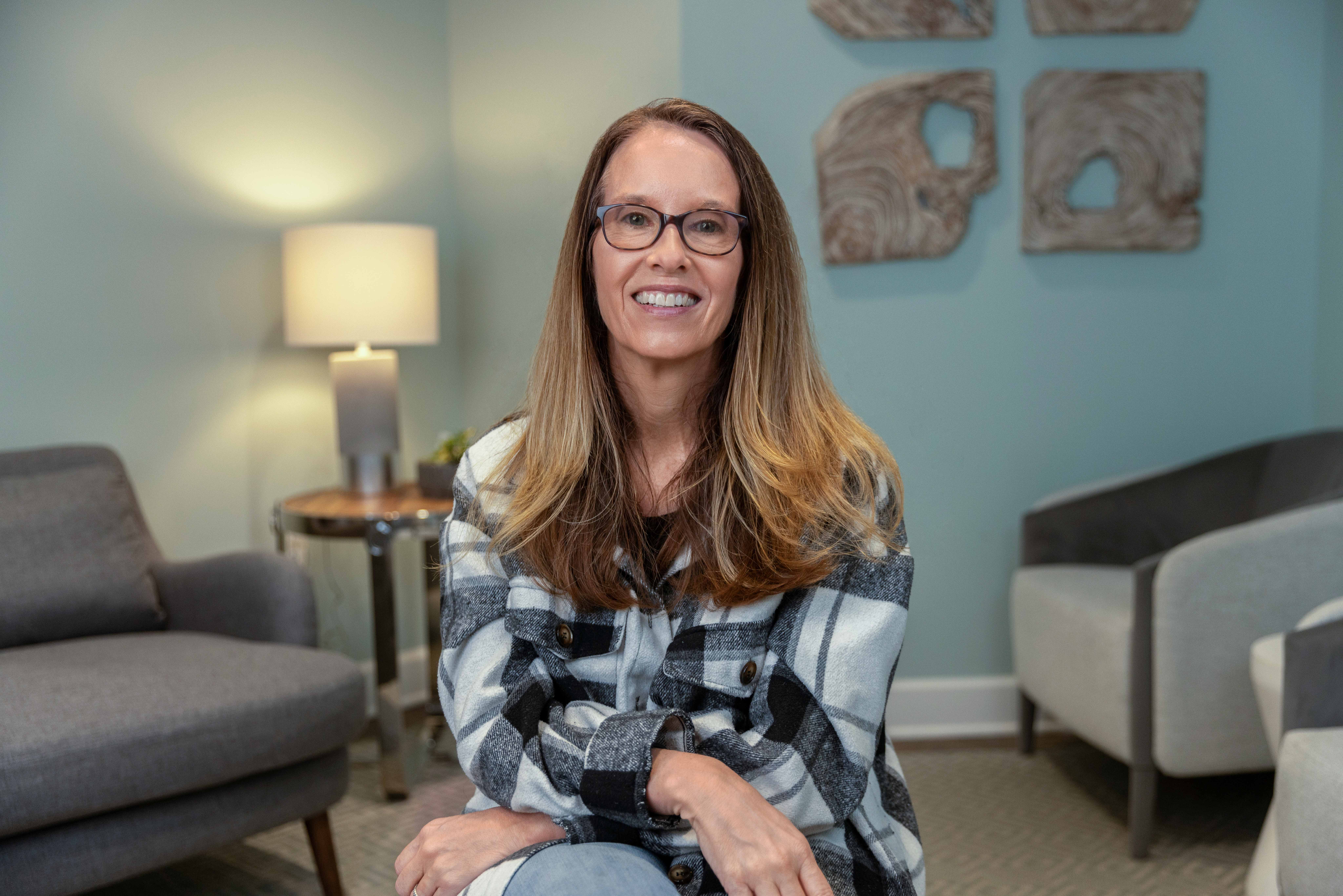 Lynda EXT DI BG desktop