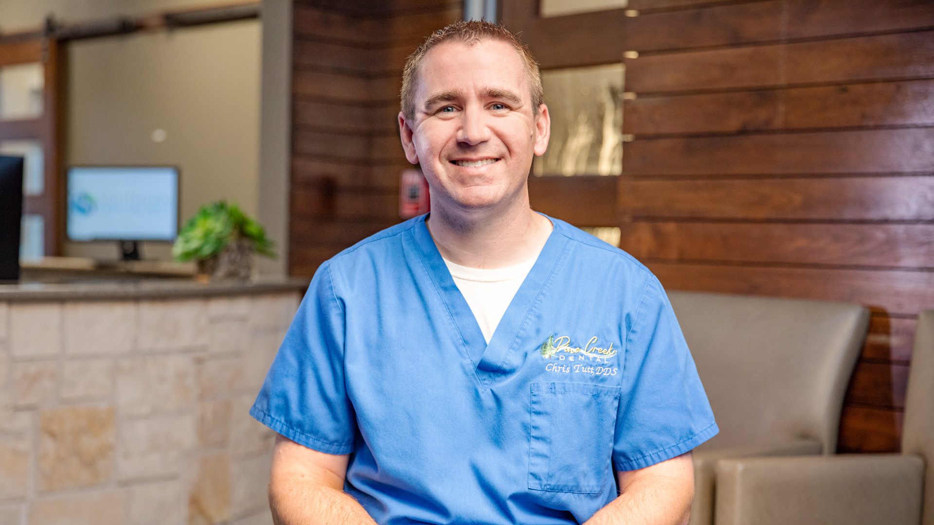Dr Chris Tutt DDS  desktop