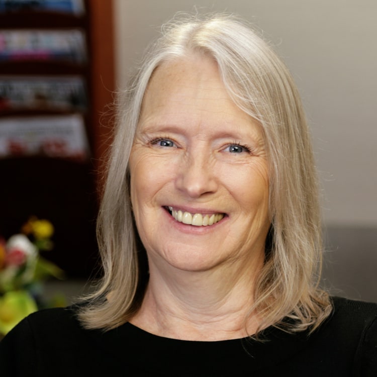 Belinda got dental implants in New Brunswick, NJ