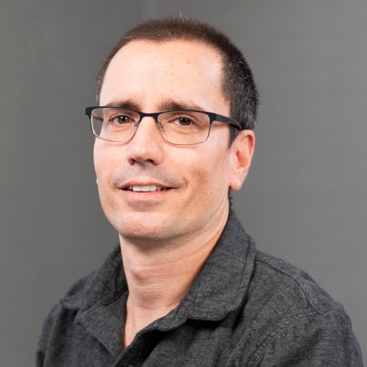 Testimonial peter facewall