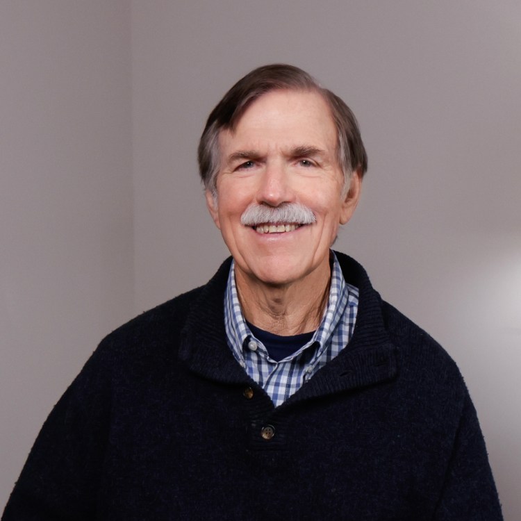 Clyde EXT BG facewall