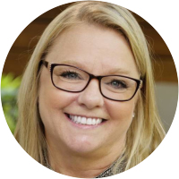 Lynn dental implant  facewall