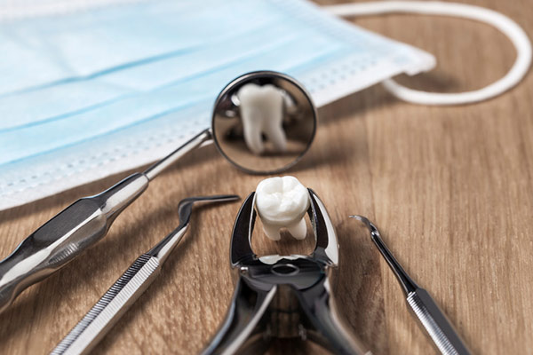 Image of a tooth that has already been extracted at Madison Oral Surgery & Dental Implants.