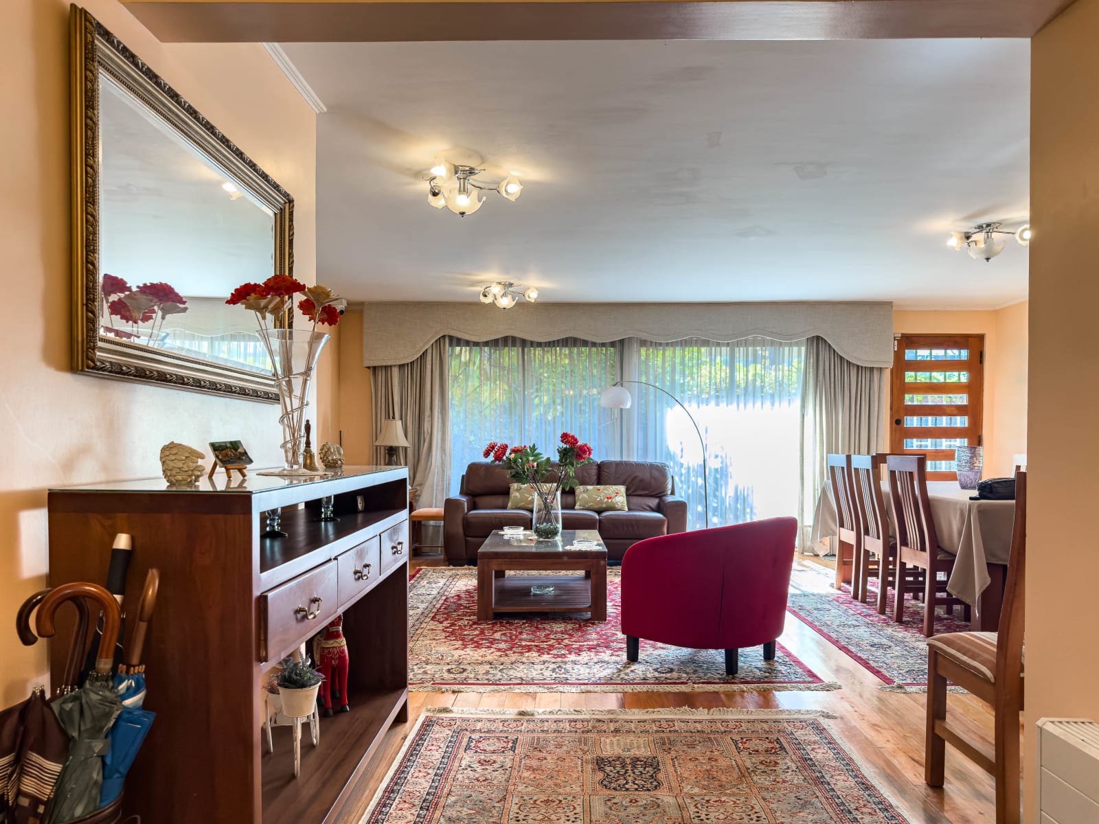 GRAN CASA 6D - IDEAL FAMILIA EN CENTRO DE PUCÓN