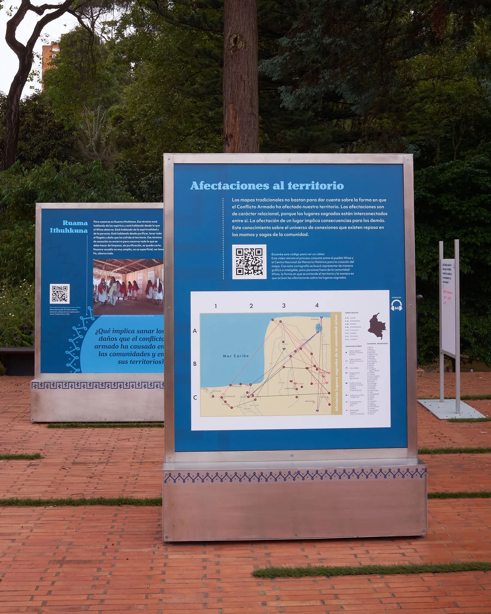 Panel infográfico sobre afectaciones al territorio Wiwa