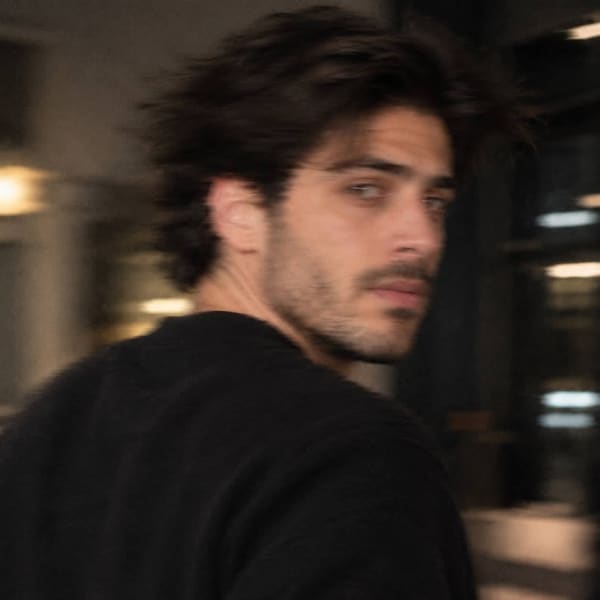 پرامپت عکاسی متحرک سینمایی