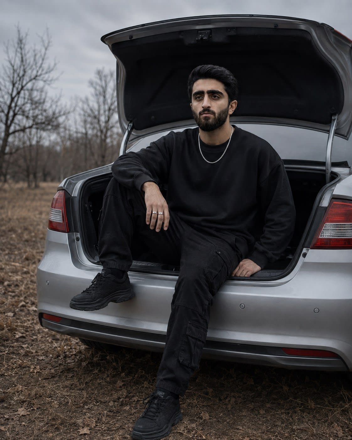 تصویر پرامپت پرتره سینمایی واقعگرایانه با مرجع چهره | PromptsFA