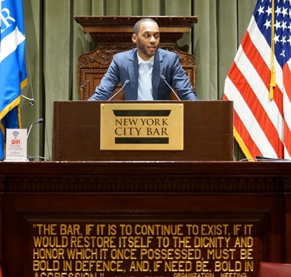 Diversity Pipeline Initiatives Committee member JP Kernisan of Duane Morris LLP moderates the panel &ldquo;How to Select and Apply to the Right Law School&rdquo; on the first day of the 2017 LSAT/Law School Prep Series. Photo by J. McClinton.