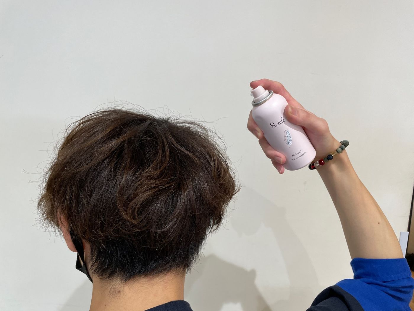 頭皮に振ってリフレッシュ