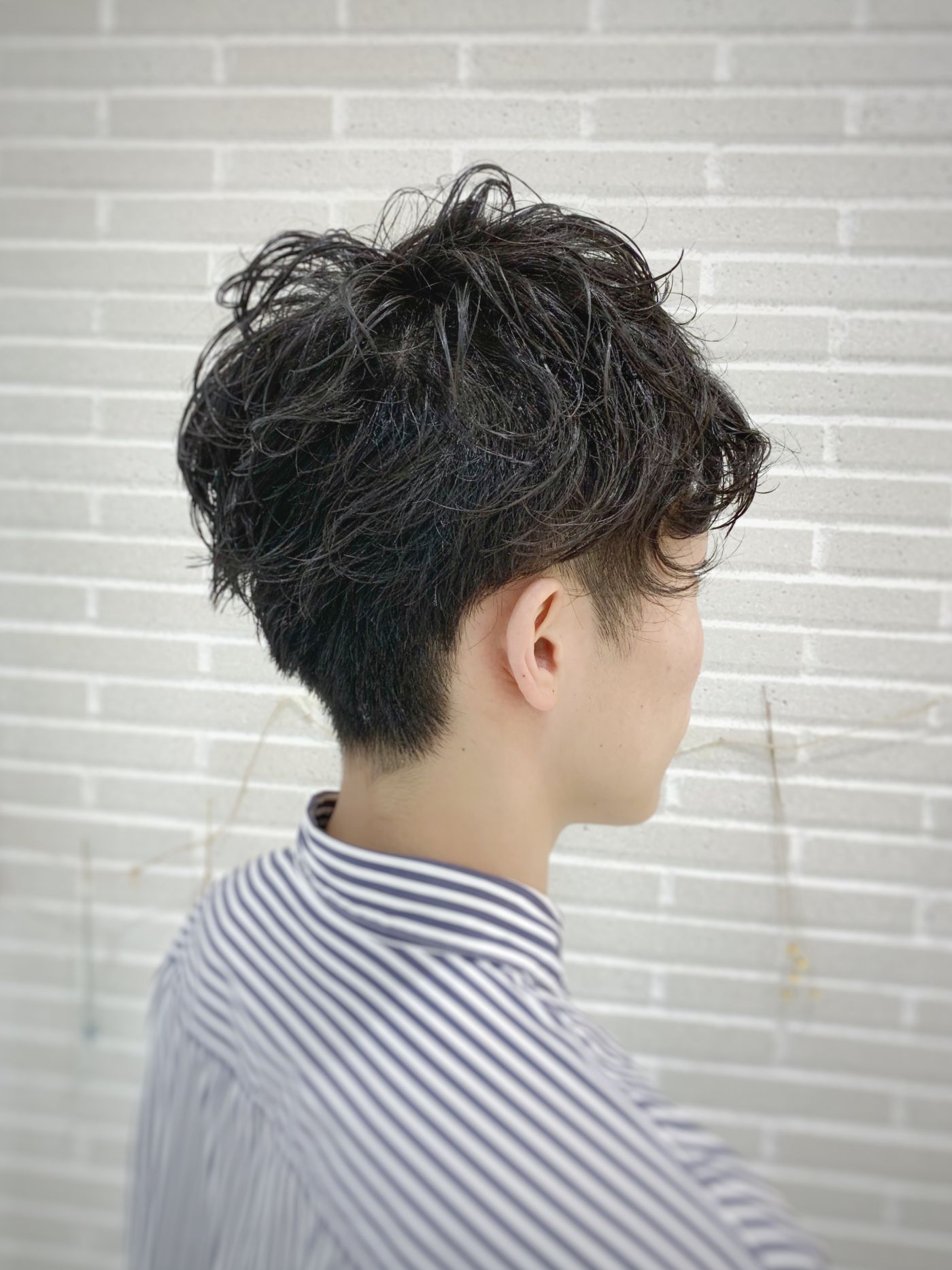 メンズもパーマやカラーで変わります！｜コラム 美容室 NYNY Mothers MOMOテラス六地蔵店 松井 彰人｜ヘアサロン・美容院