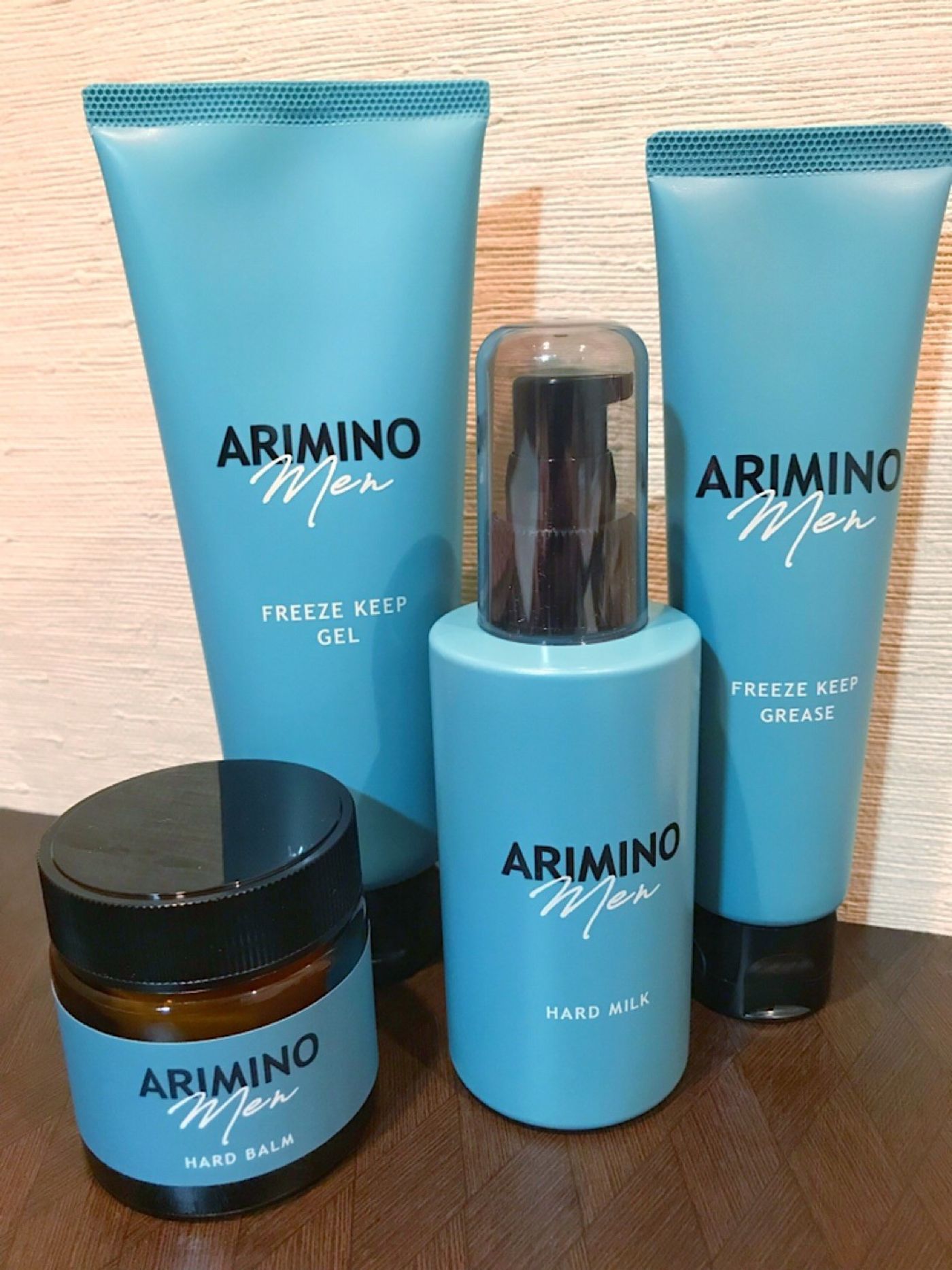 驚きのツヤ感とセット力 アリミノメンに新スタイリング剤登場 清潔感のある大人になるためのアイテムを大紹介 コラム 美容室 Nyny 樟葉店 奥野 洸也 ヘアサロン 美容院 ニューヨークニューヨーク 驚きのツヤ感とセット力 アリミノメンに新スタイリング剤登場 清潔感のある大人になるためのアイテムを大紹介 コラム 美容室 Nyny 樟葉店 奥野 洸也 ヘアサロン 美容院 ニューヨークニューヨーク