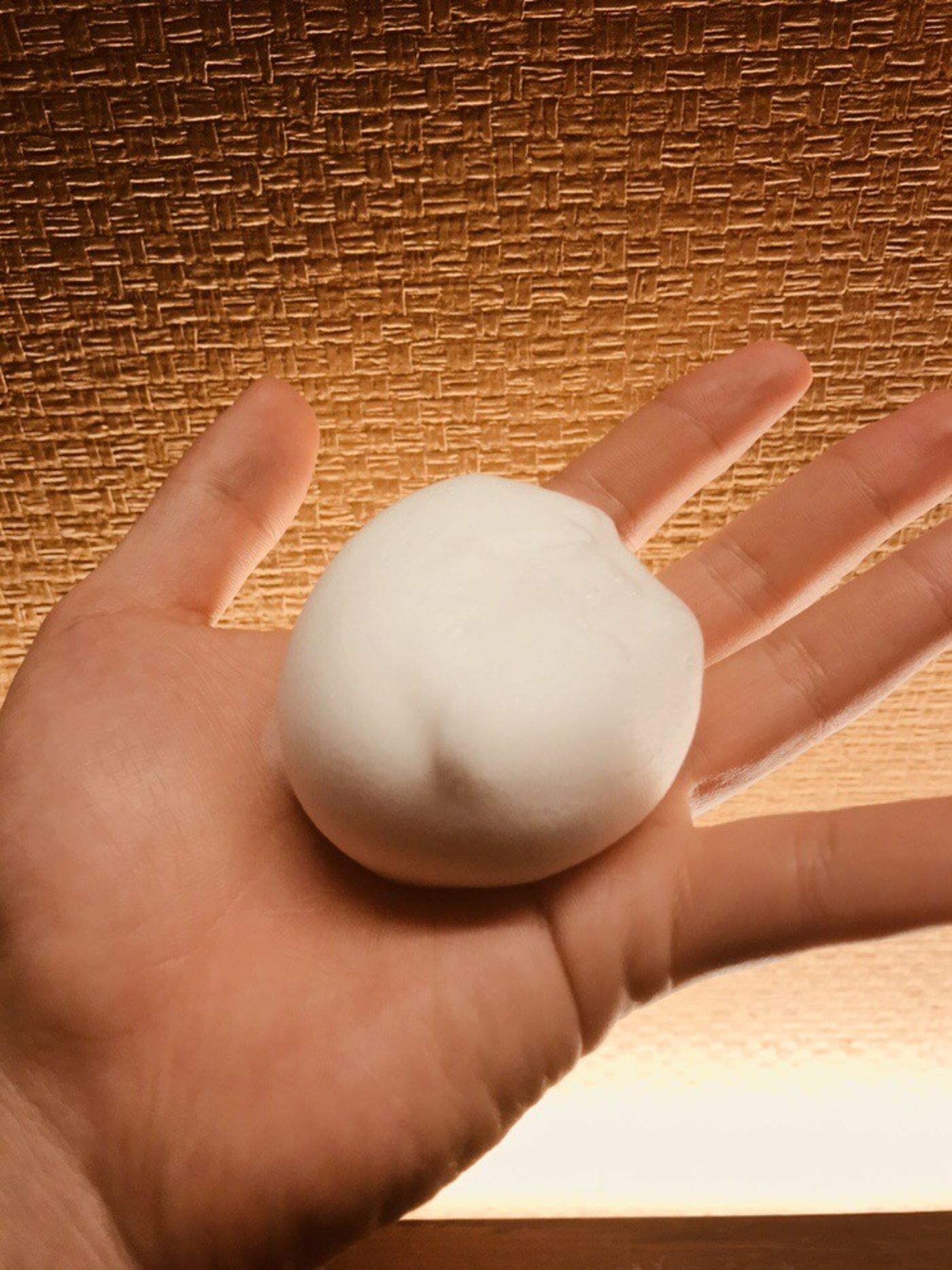 大人気!嫌なニオイも消してくれる!？炭酸シャンプーで頭皮 ...