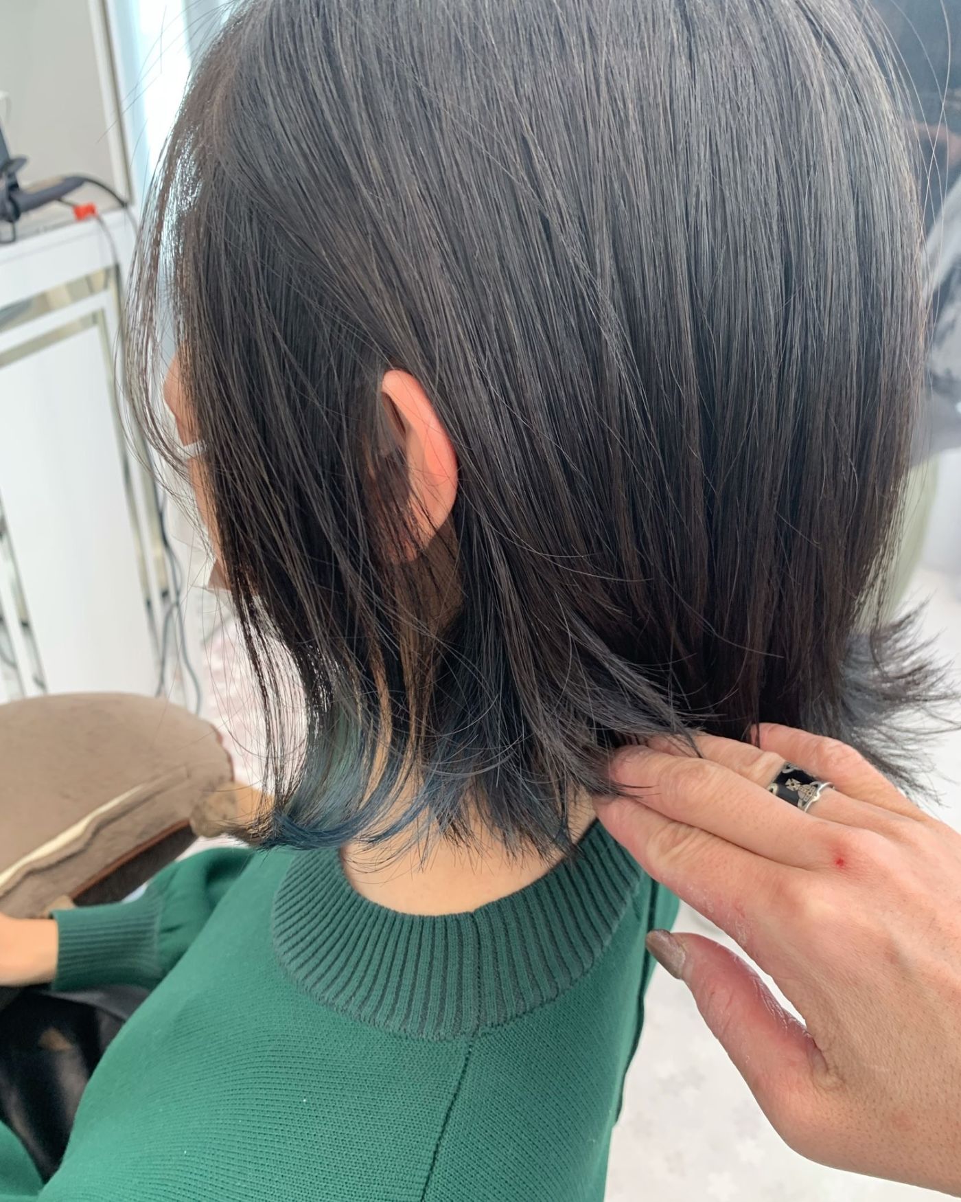 インナー:アッシュブルー