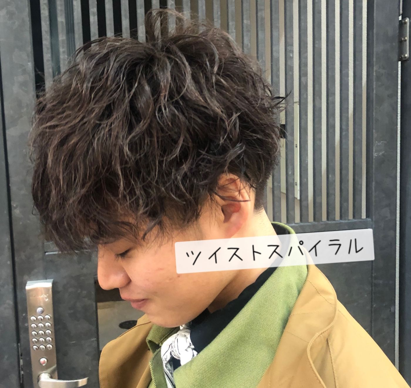 【イケてるメンズパーマとは？】女子ウケも男子ウケも一挙両得♡ ｜コラム 美容室 NYNY 三宮駅前店 吉村 桃子｜ヘアサロン・美容院