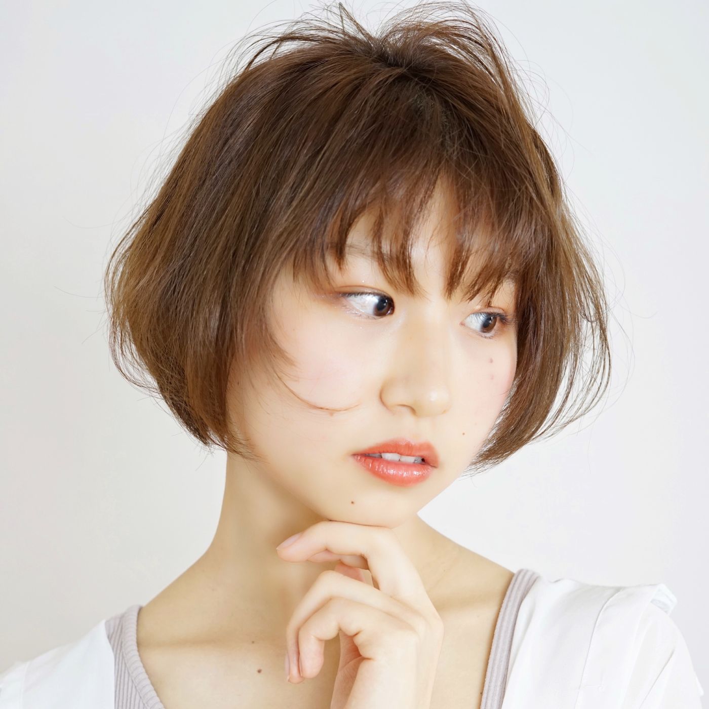 束間ショートボブ