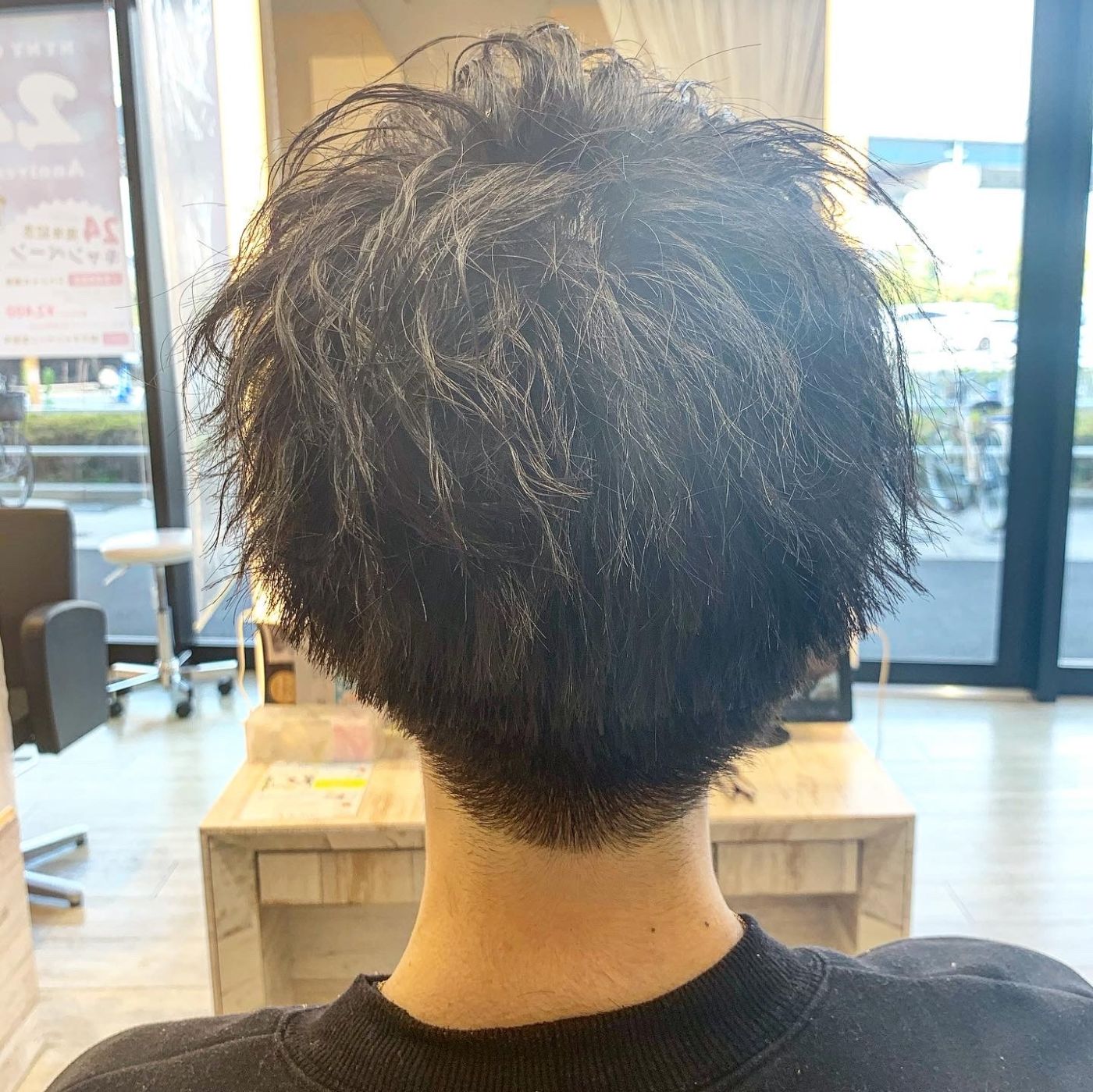 オーダー殺到中の人気なツイストパーマってなに！？｜コラム 美容室 NYNY Mothers イオンモール四條畷店 西山 賢志｜ヘアサロン・美容