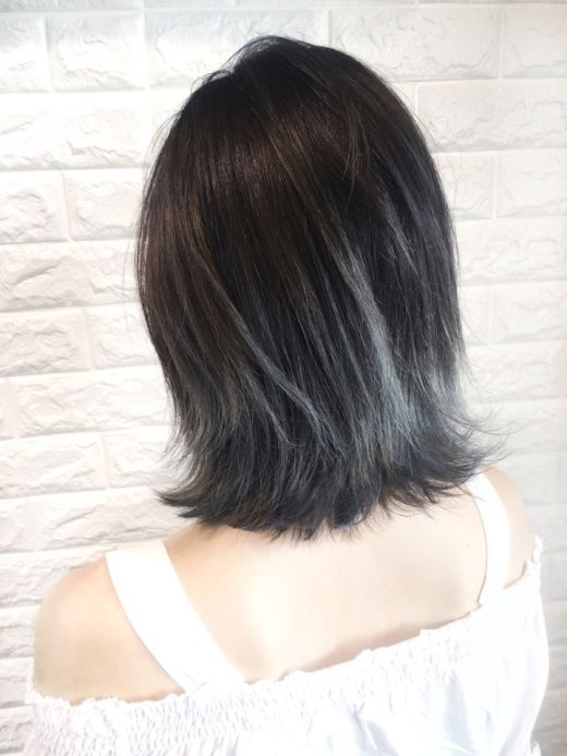 ダークアッシュとシルバーグラデーション ヘアカタログ 美容室 Nyny 河原町三条店 江副 桃子 ヘアサロン 美容院 ニューヨークニューヨーク ダークアッシュとシルバーグラデーション ヘアカタログ 美容室 Nyny 河原町三条店 江副 桃子 ヘアサロン 美容院 ニューヨークニューヨーク