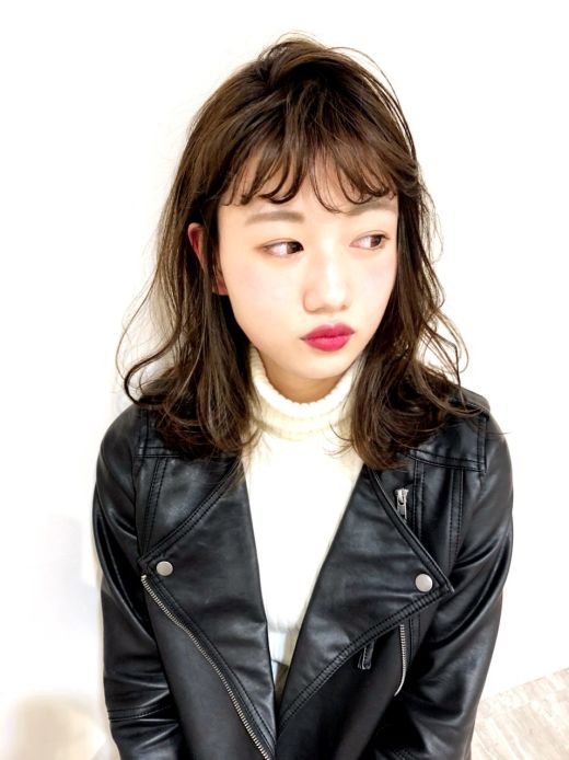 シースルーバングのミディアムヘア ヘアカタログ 美容室 Nyny 三宮本店 腰前 沙紀 ヘアサロン 美容院 ニューヨークニューヨーク シースルーバングのミディアムヘア ヘアカタログ 美容室 Nyny 三宮本店 腰前 沙紀 ヘアサロン 美容院 ニューヨークニューヨーク