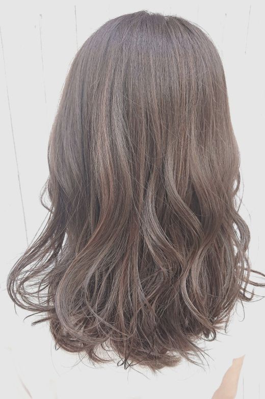 ミディアム アッシュベージュカラー ヘアカタログ 美容室 Nyny 桂店 小櫻 香理 ヘアサロン 美容院 ニューヨークニューヨーク