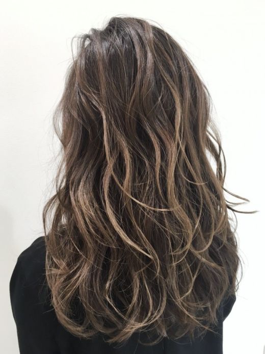 バレイヤージュ アッシュベージュ ヘアカタログ 美容室 Nyny 寝屋川店 宮田 健吾 ヘアサロン 美容院 ニューヨークニューヨーク