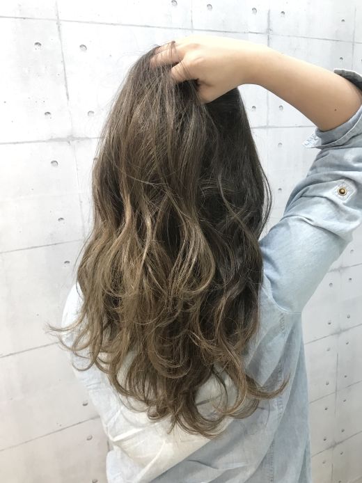 ハイライト オリーブベージュ ヘアカタログ 美容室 Nyny 新田辺店 高木 麻知子 ヘアサロン 美容院 ニューヨークニューヨーク ハイライト オリーブベージュ ヘアカタログ 美容室 Nyny 新田辺店 高木 麻知子 ヘアサロン 美容院 ニューヨークニューヨーク